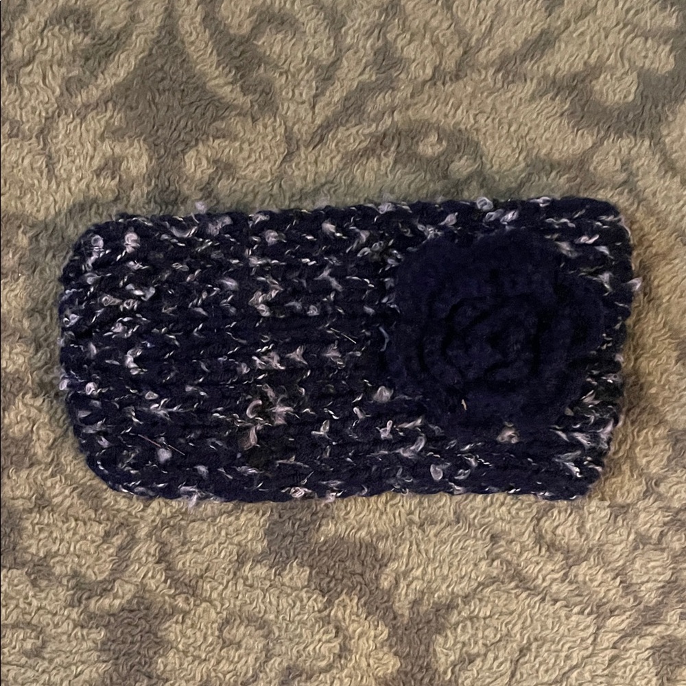 Chic Navy Knit Headband with Floral Detail